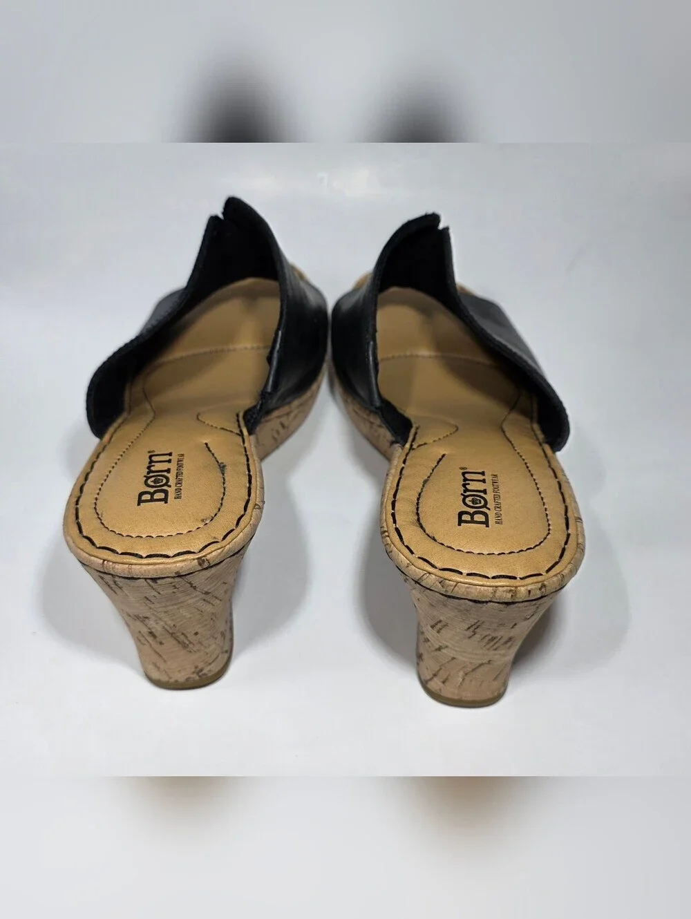 Born comfortable black